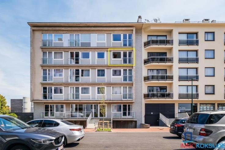 Appartement place Léopold 1er à la panne à 100m de la plage Exterior foto