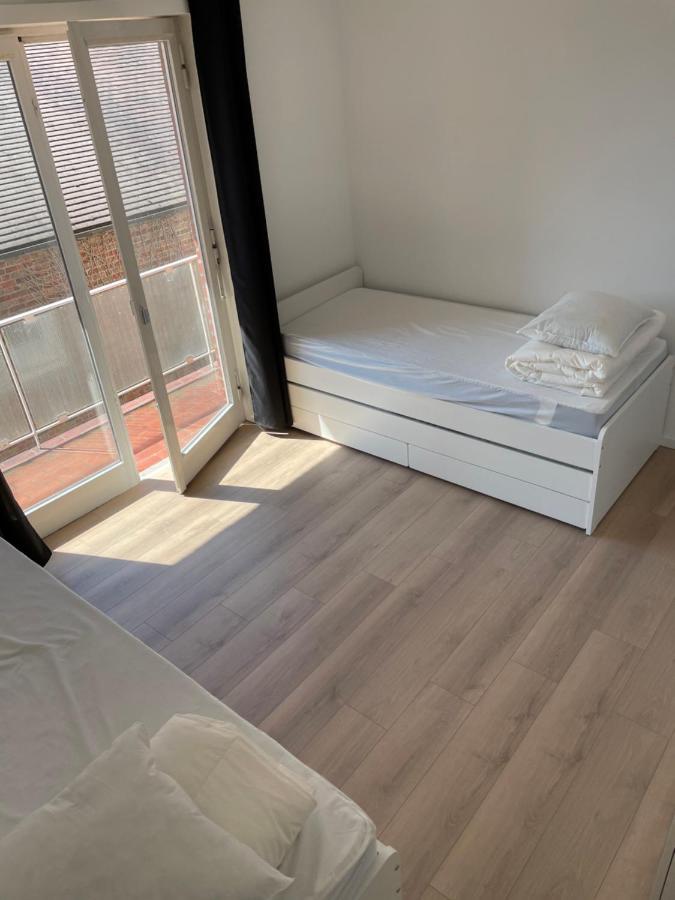 Appartement place Léopold 1er à la panne à 100m de la plage Exterior foto